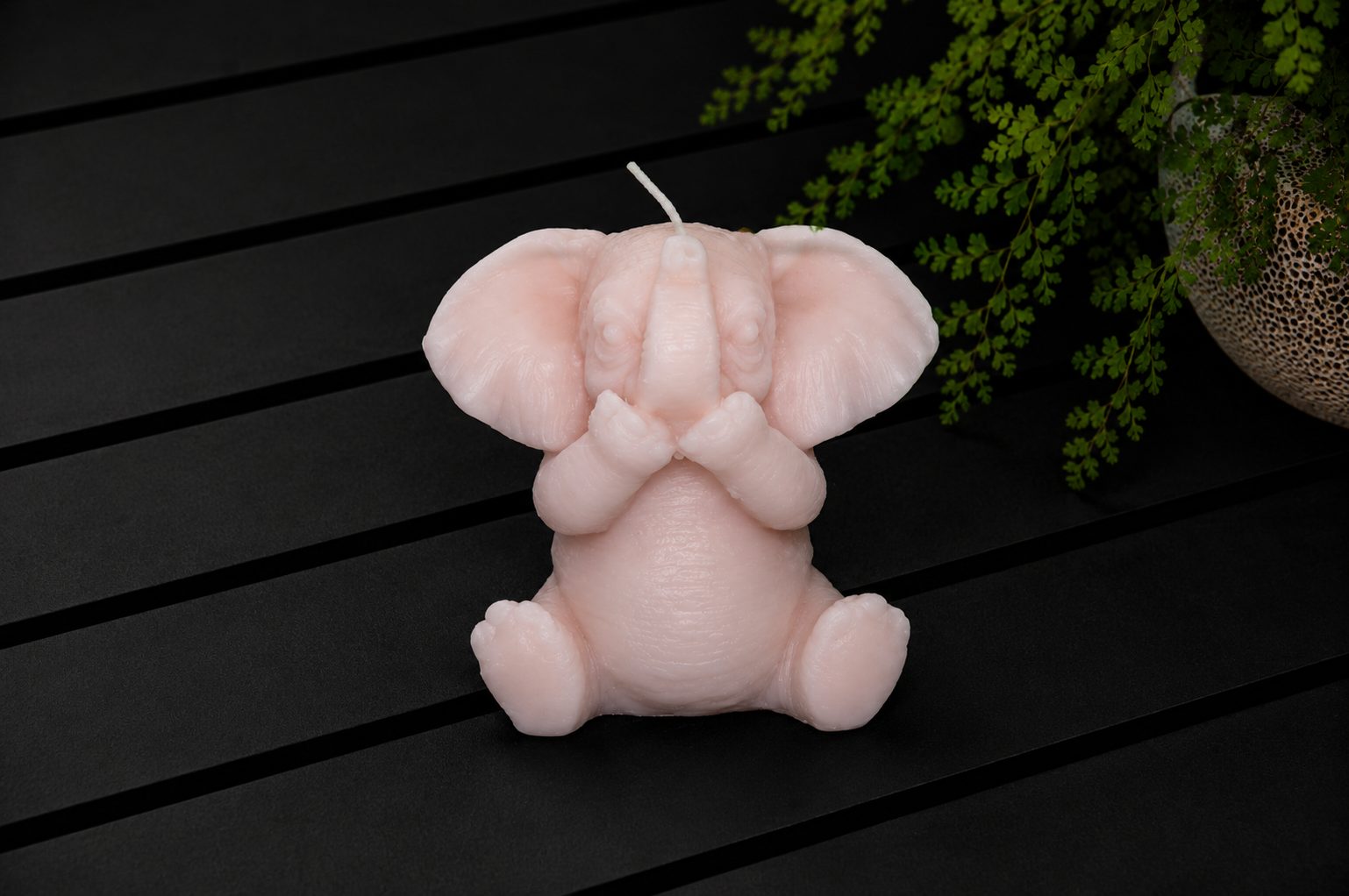 Roze olifant kaars – zwijgen