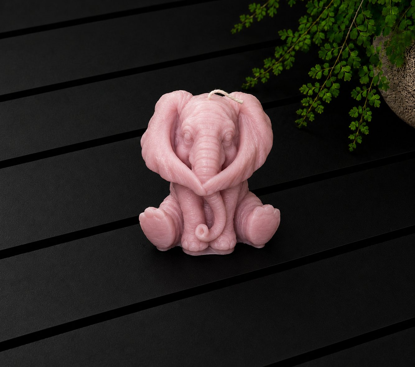 Roze olifant kaars – horen